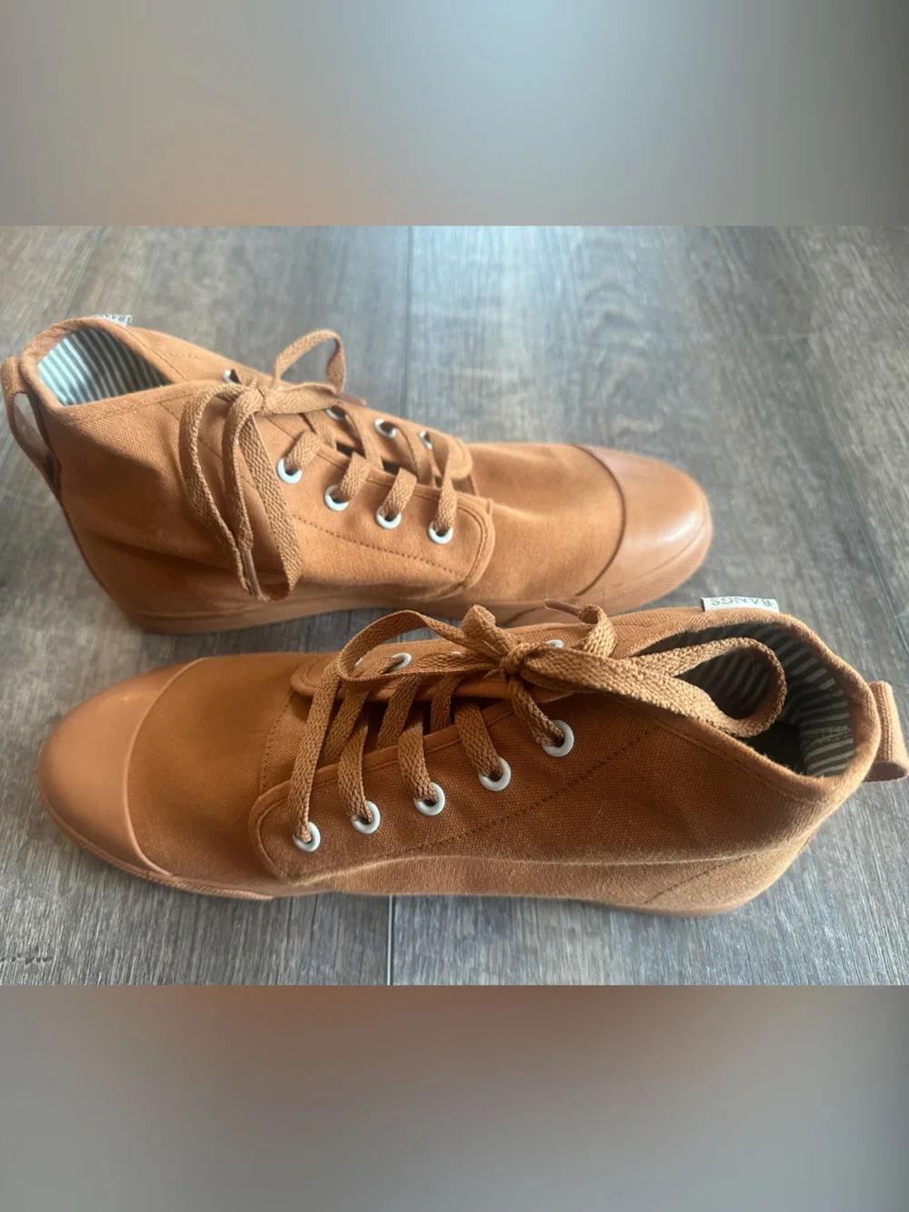 Men's Casual Canvas High-Top Sneakers in Brown